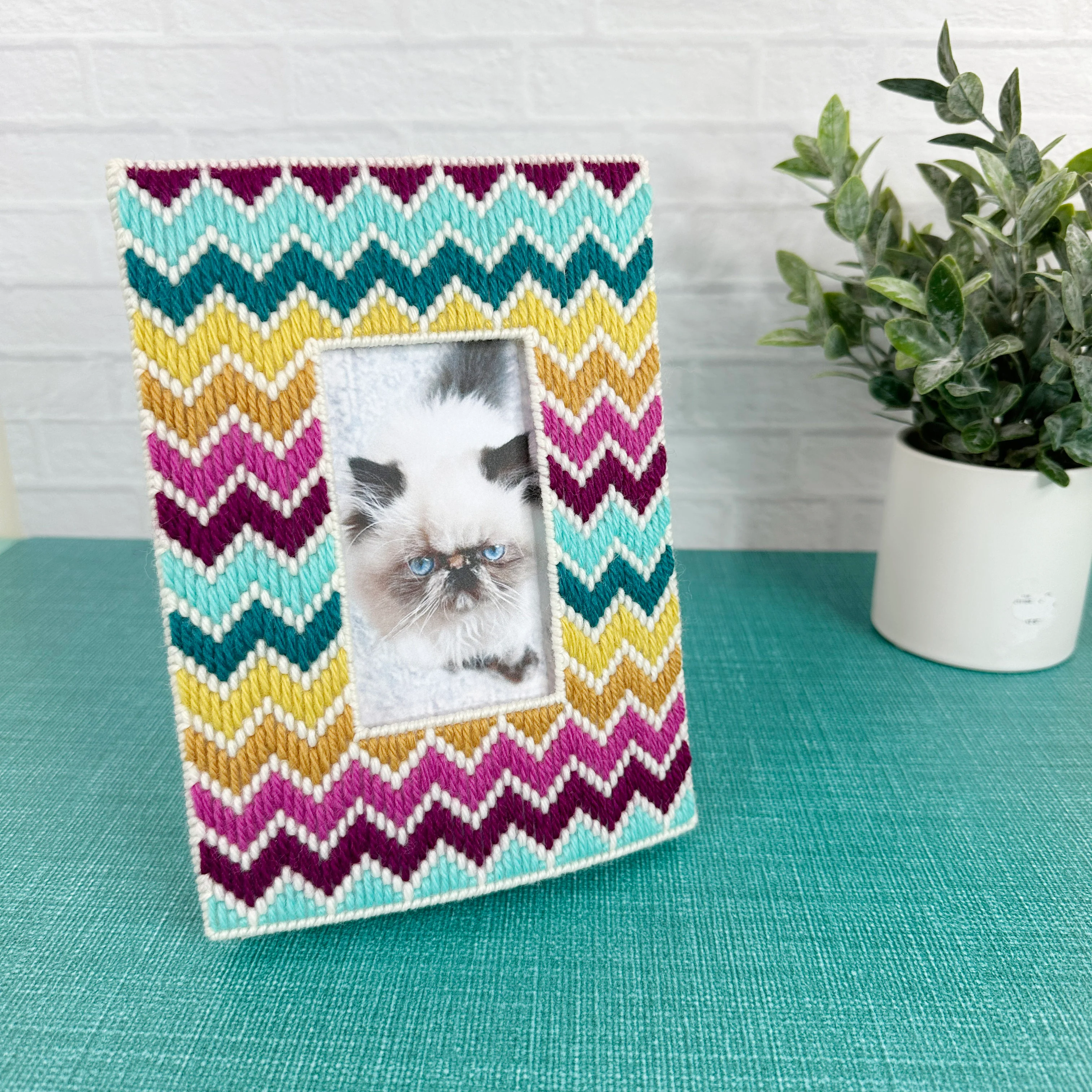 Sara Smile Bargello Picture Frame Digital Pattern